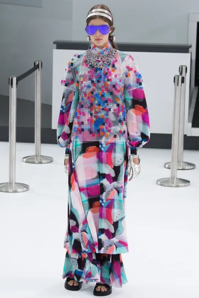 Look 54